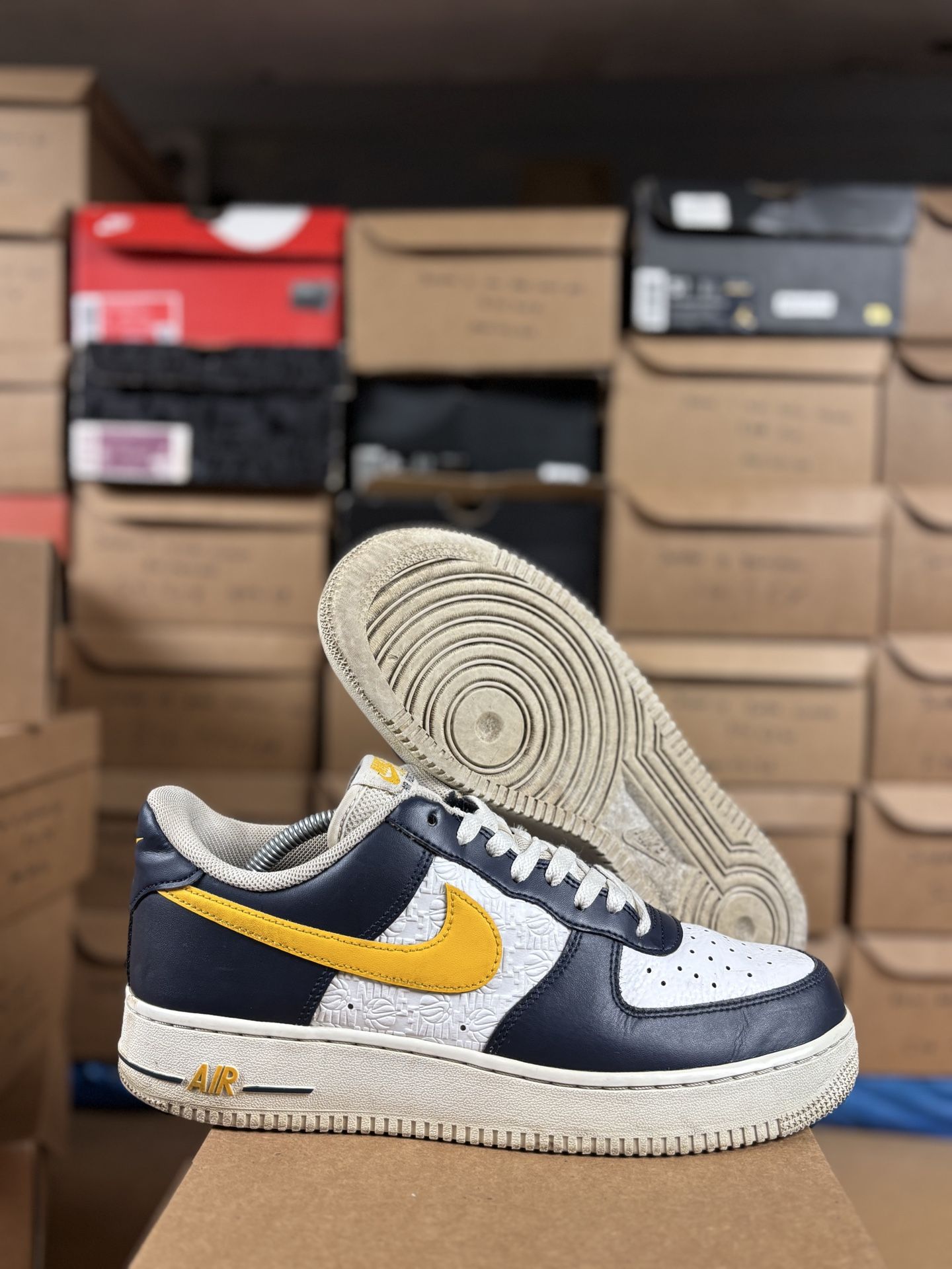 Nike Air Force 1 Low Embossed Hoops Dark Obsidian