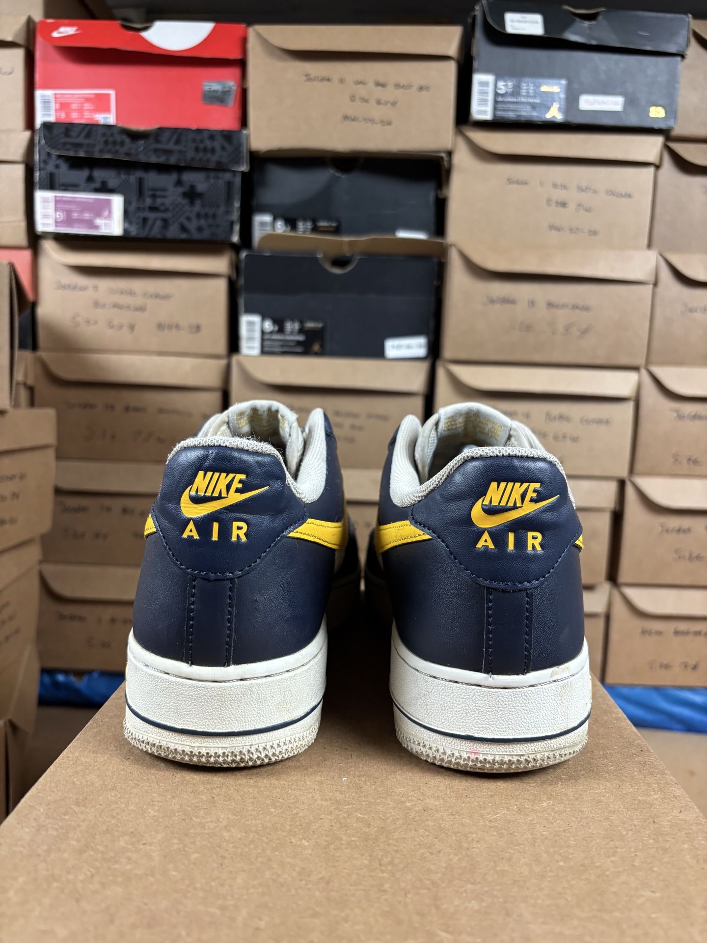 Nike Air Force 1 Low Embossed Hoops Dark Obsidian - photo 4