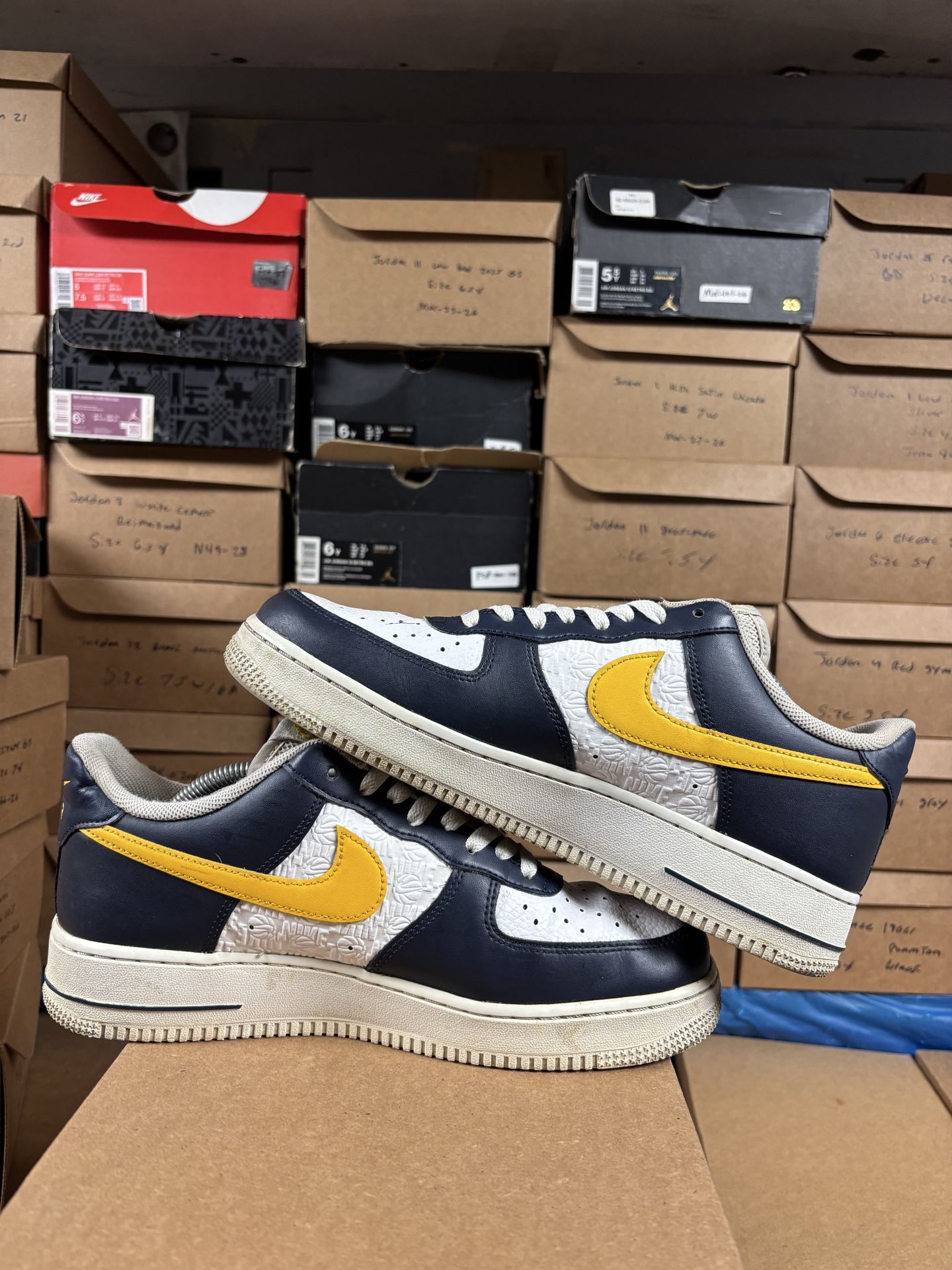 Nike Air Force 1 Low Embossed Hoops Dark Obsidian - photo 5