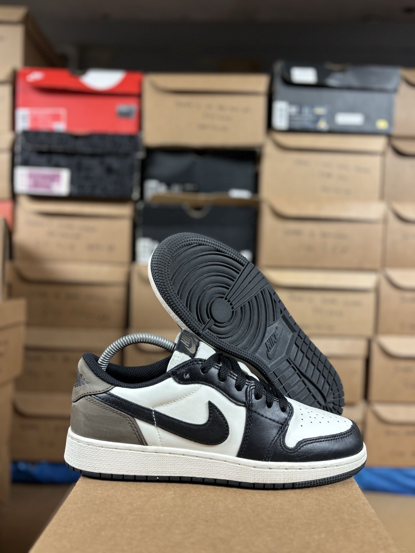 Air Jordan 1 low Og mocha GS