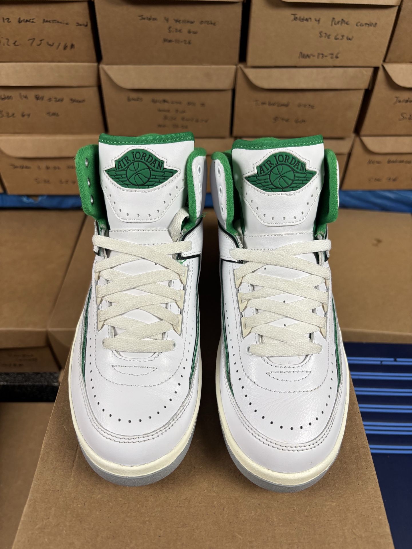 Air Jordan 2 lucky green GS - photo 2