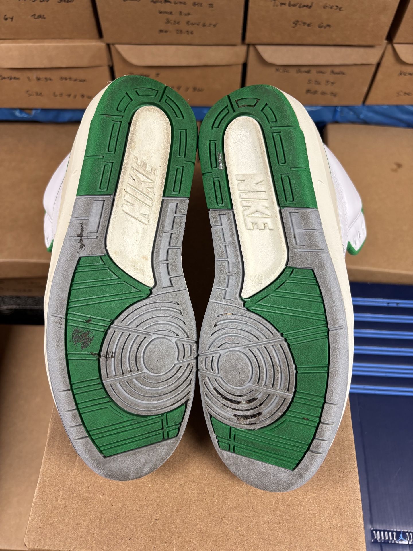 Air Jordan 2 lucky green GS - photo 3