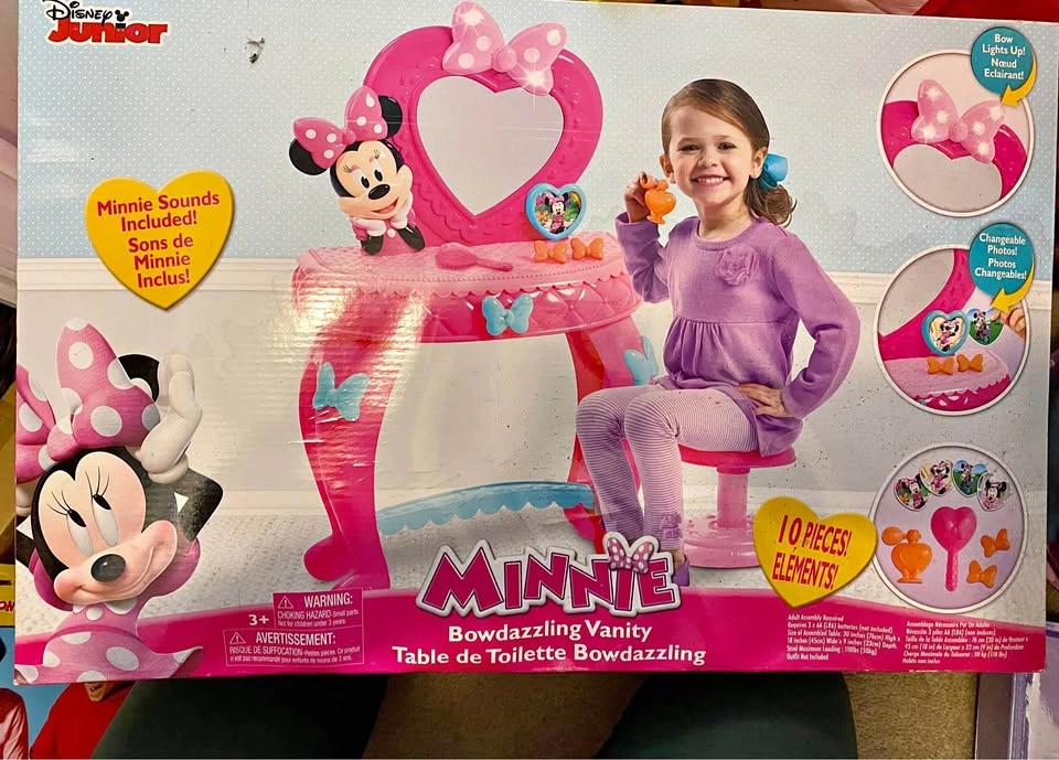 Minnie Bowdazzling Vanity Brand New in Box