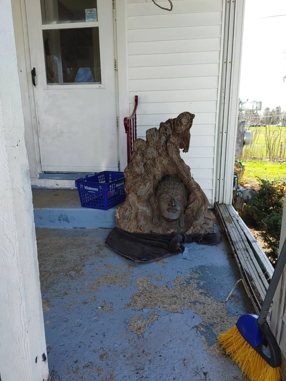 Hand Carved Wood "Medusa" Sculpture - Handmade in Bali - photo 2