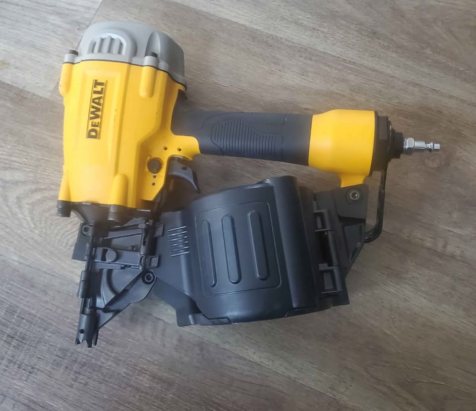 DEWALT 15 Degree Coil Framing Nailer - photo 2