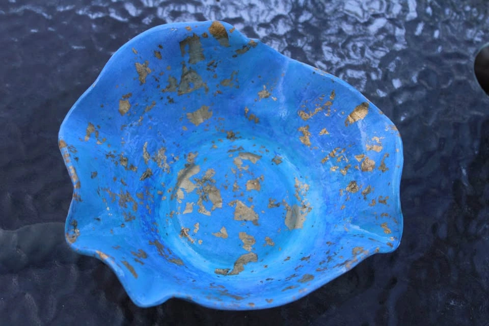 Handmade Clay bowl/dish. Hand-painted and varnished. - photo 2