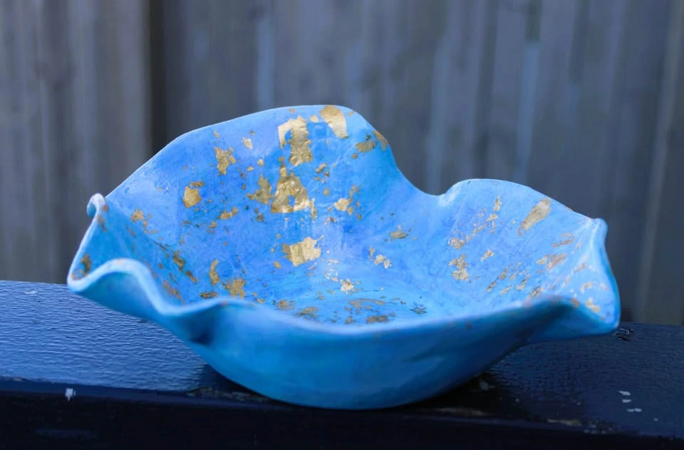Handmade Clay bowl/dish. Hand-painted and varnished. - photo 3