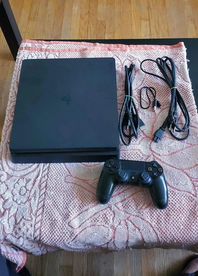 ps4 slim 1TB