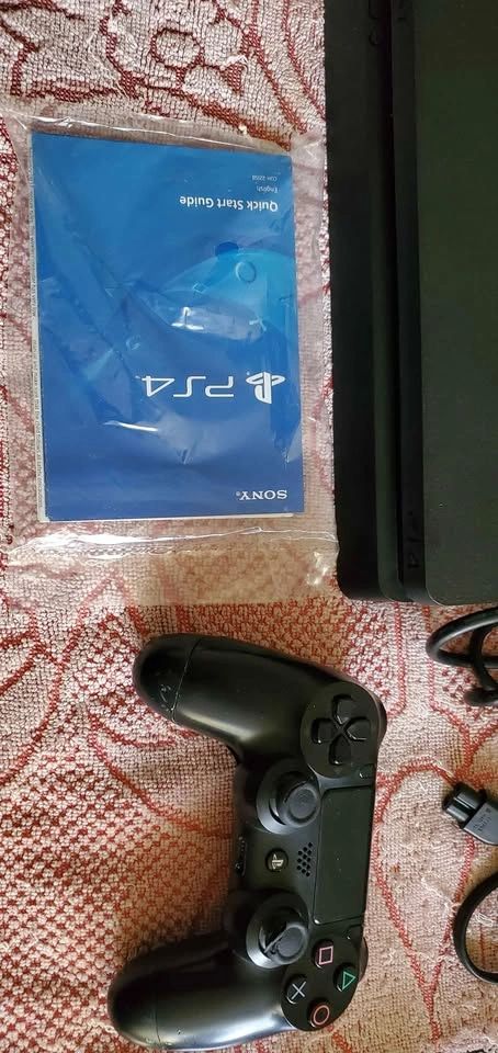 ps4 slim 1TB - photo 4
