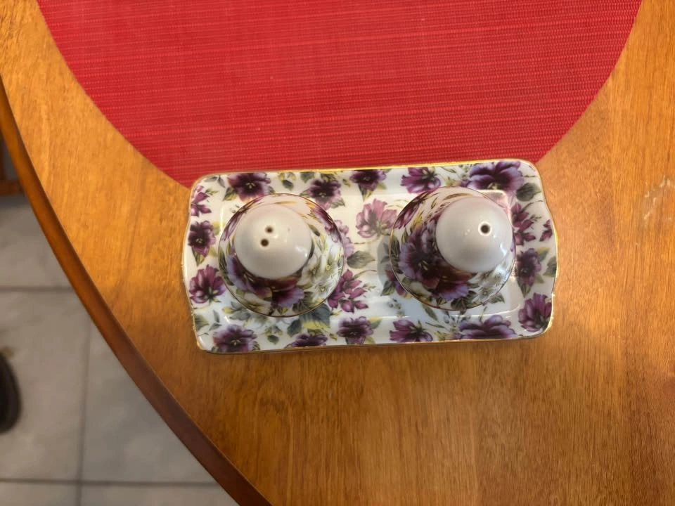 Allison L.L. Purple Pansy Salt Pepper Shakers w Tray - photo 2