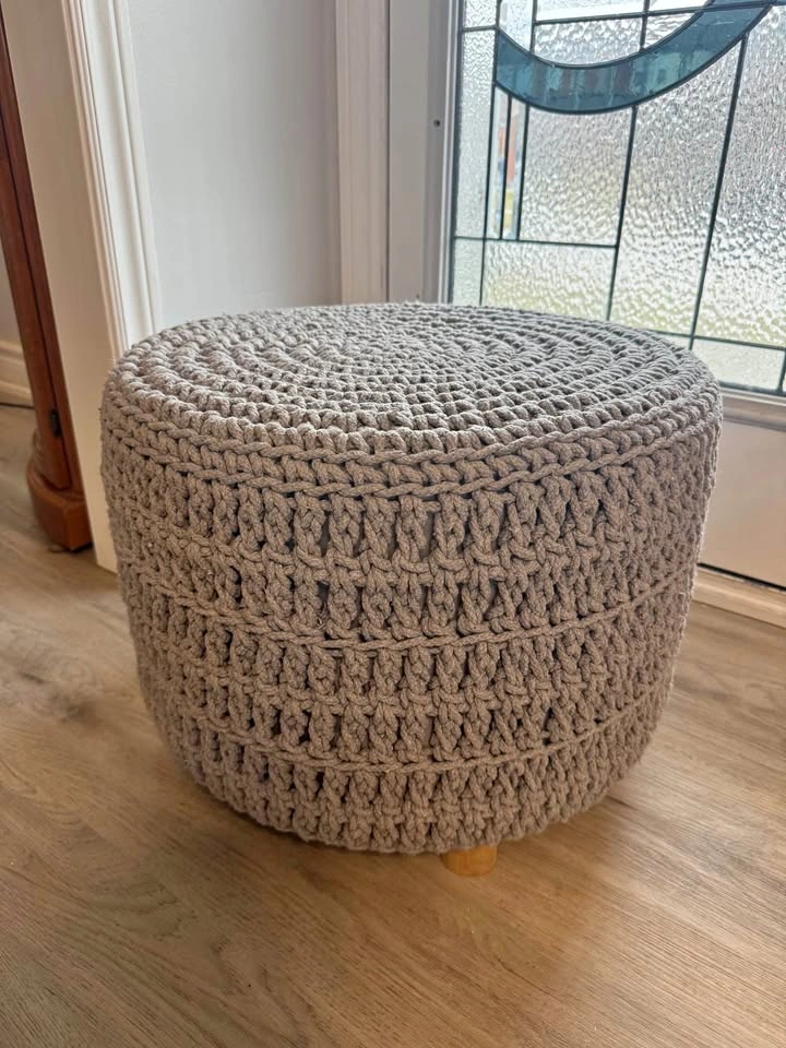 Ottoman / Cozy Stool