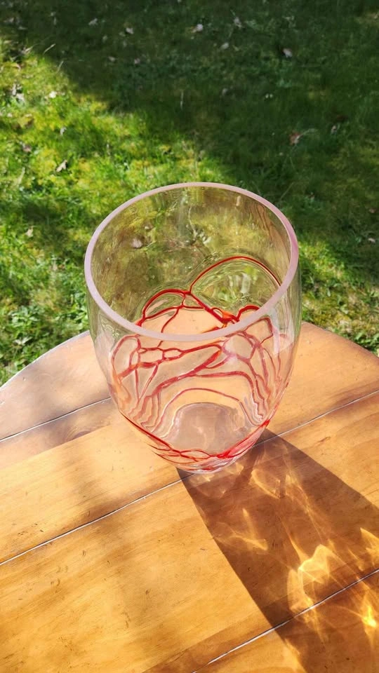 Clear glass vase with red design 14.25" height - photo 2
