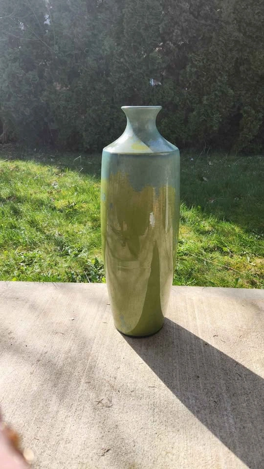 Tall green ceramic vase 26.5" tall - photo 2