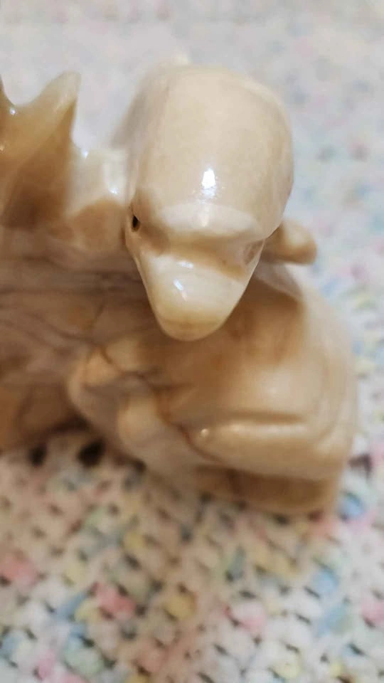 Carved Onyx Dolphin Sculpture - photo 2