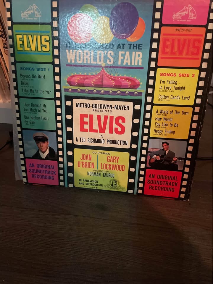Elvis Presley Record - It Happened at the World’s Fair - photo 2