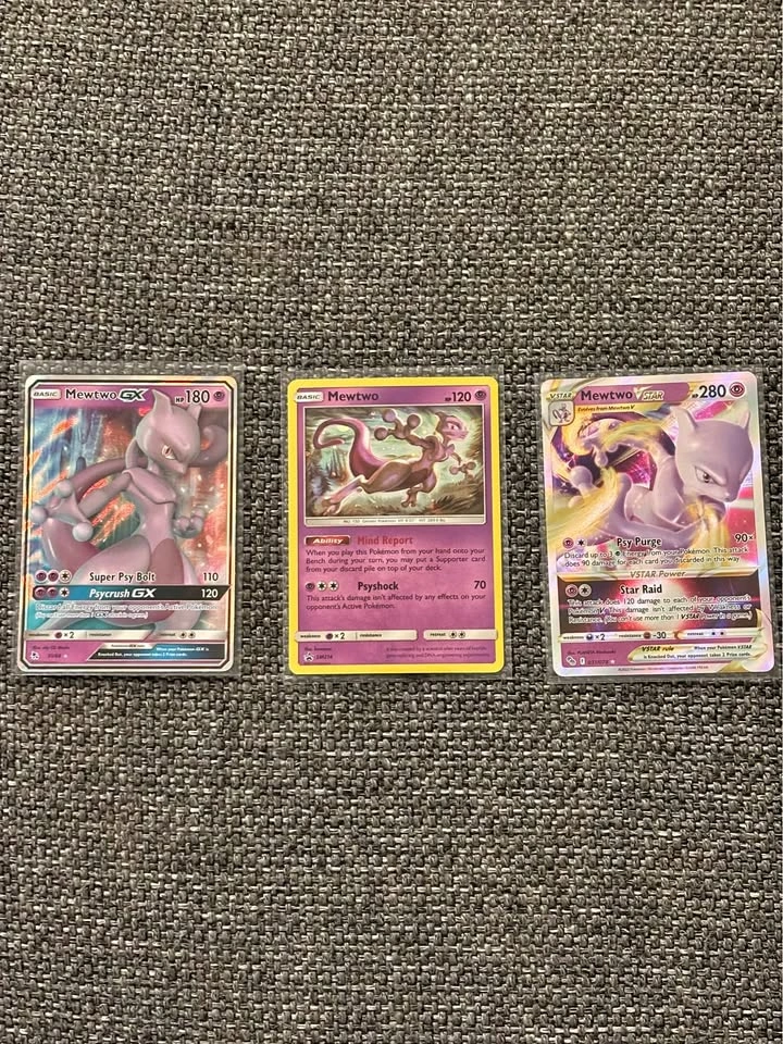 Mewthree (A Trio of Mewtwos)!
