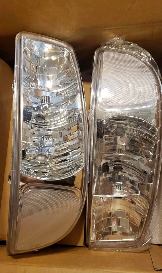 HEADLIGHTS For GMC Sierra