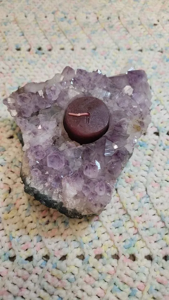Amethyst Geode Tealight Candle Holder - photo 2