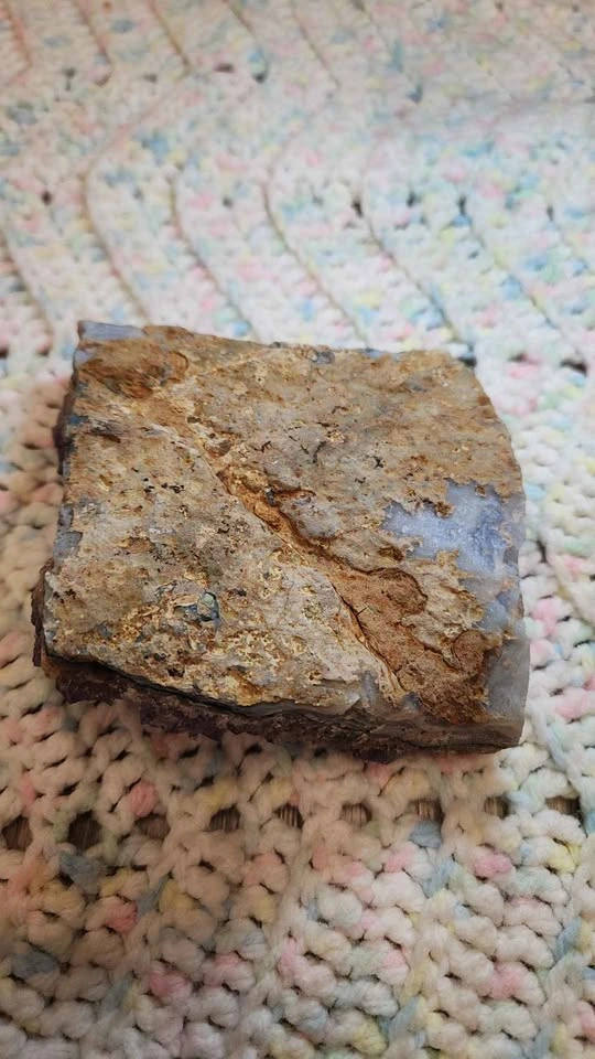 Amethyst Cluster on Agate Matrix - photo 3