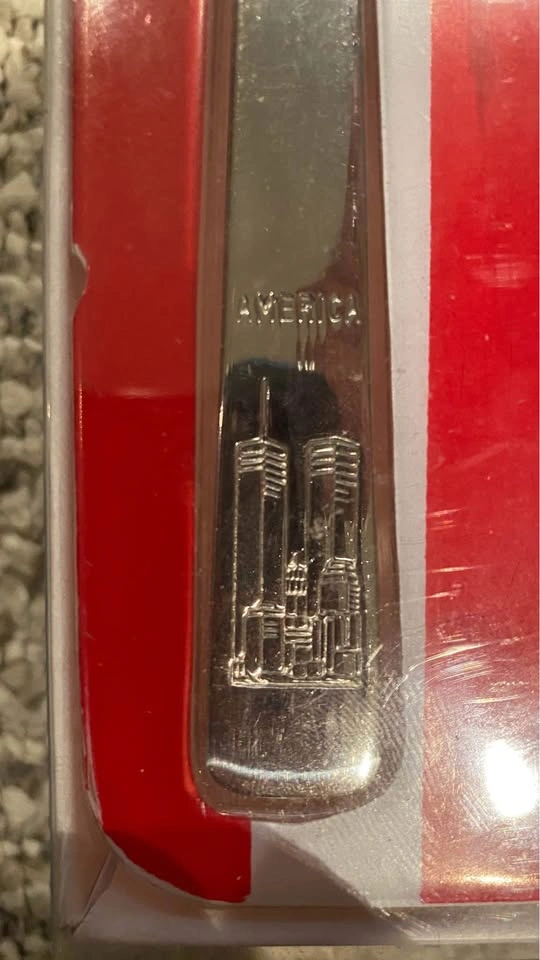 Cutlery Set 20pc- Twin Tower marking 35$ OBO - photo 3