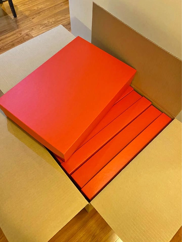 10 Large Set up Boxes (Red)
