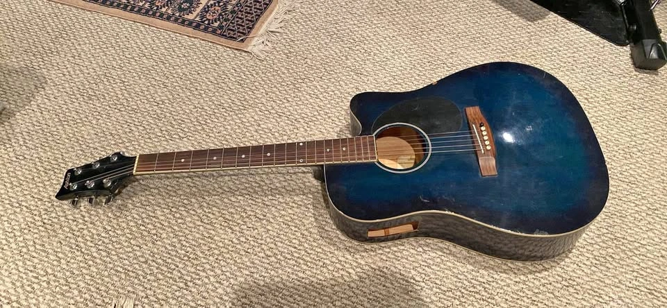 Acoustic Guitar - Ashton - 75$ OBO