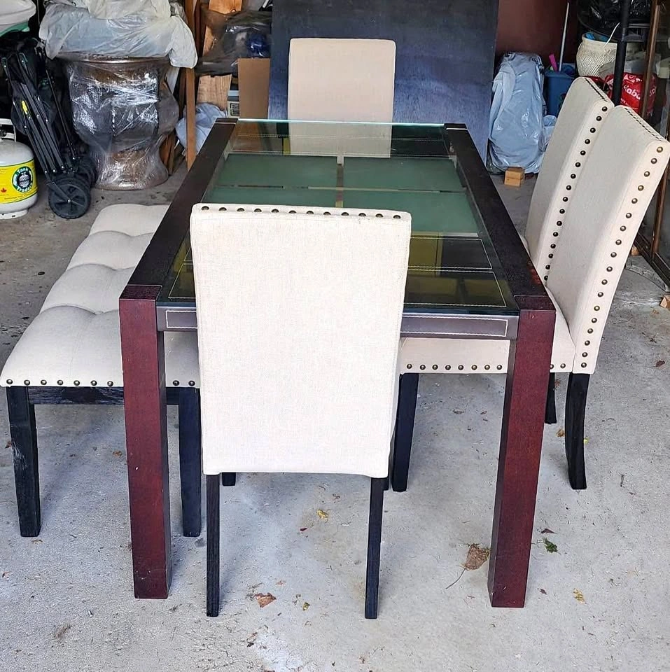 Dining table for 6 + 4 Chairs & 1 Bench - $575 OBO