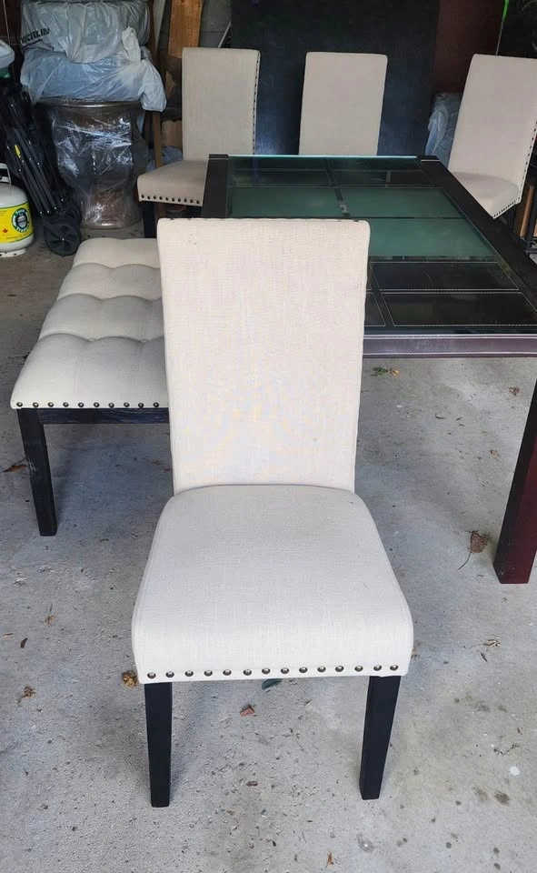 Dining table for 6 + 4 Chairs & 1 Bench - $575 OBO - photo 3