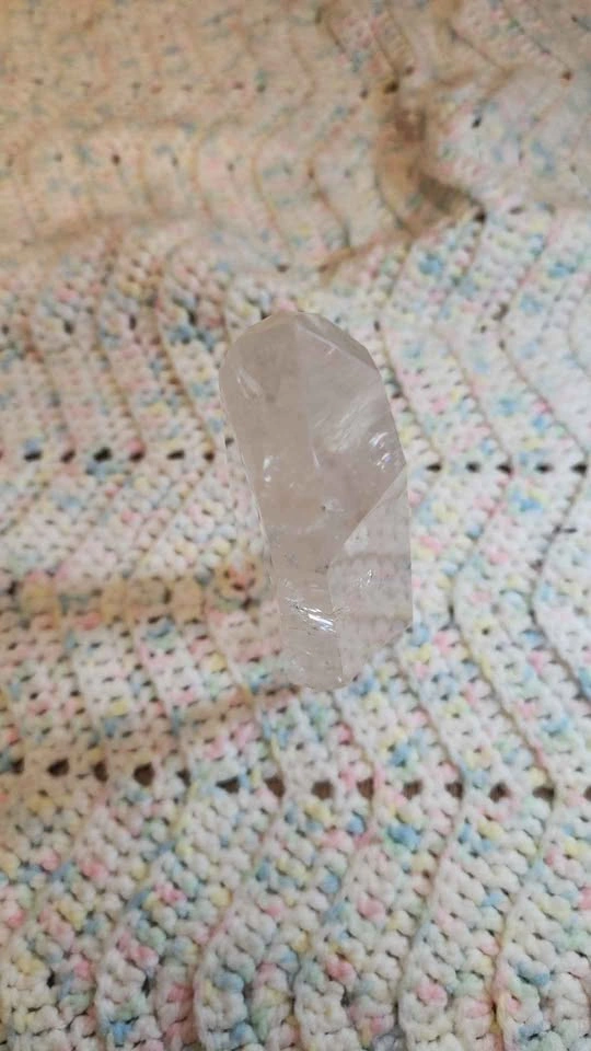 Large Clear Quartz Tower - photo 3