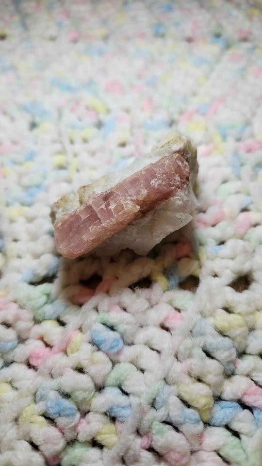 Sunstone (aventurine feldspar) Mineral