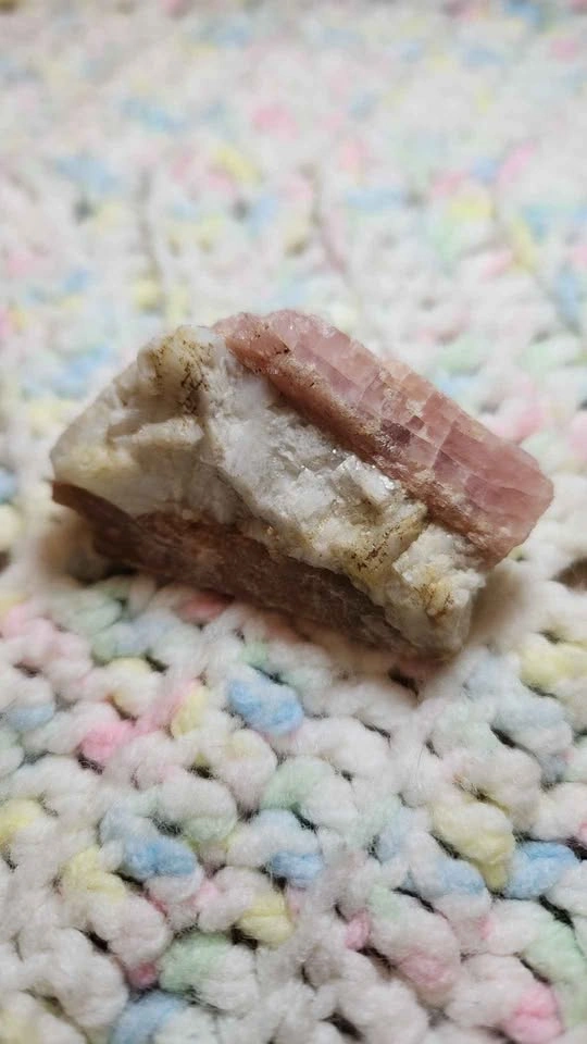 Sunstone (aventurine feldspar) Mineral - photo 2