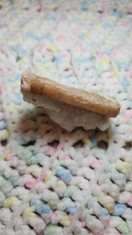 Sunstone (aventurine feldspar) Mineral - photo 3