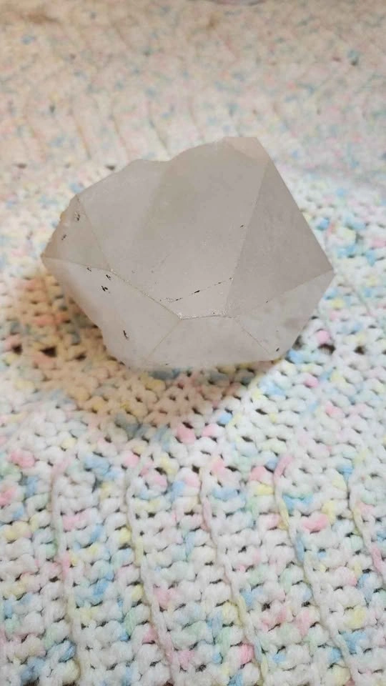 Large Raw Milky Snow Quartz Crystal - photo 3