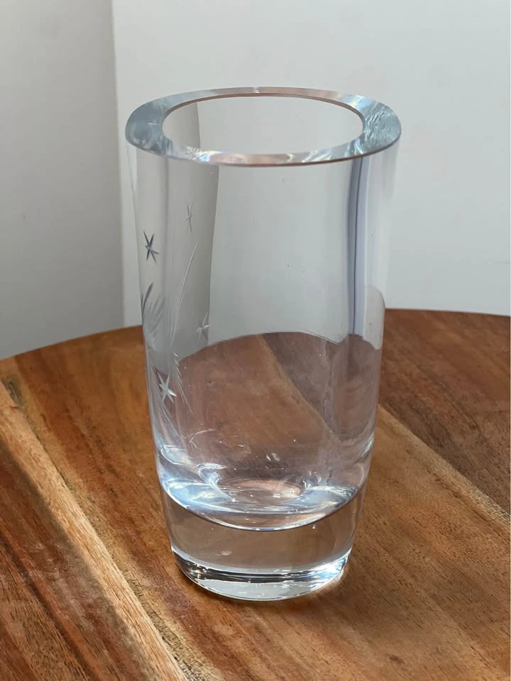 Etched Crystal Starburst Vase 6” Tall - photo 5