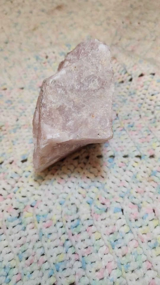Raw Rose Quartz Crystal - photo 3