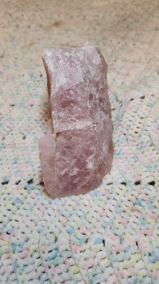 Raw Rose Quartz Crystal - photo 4