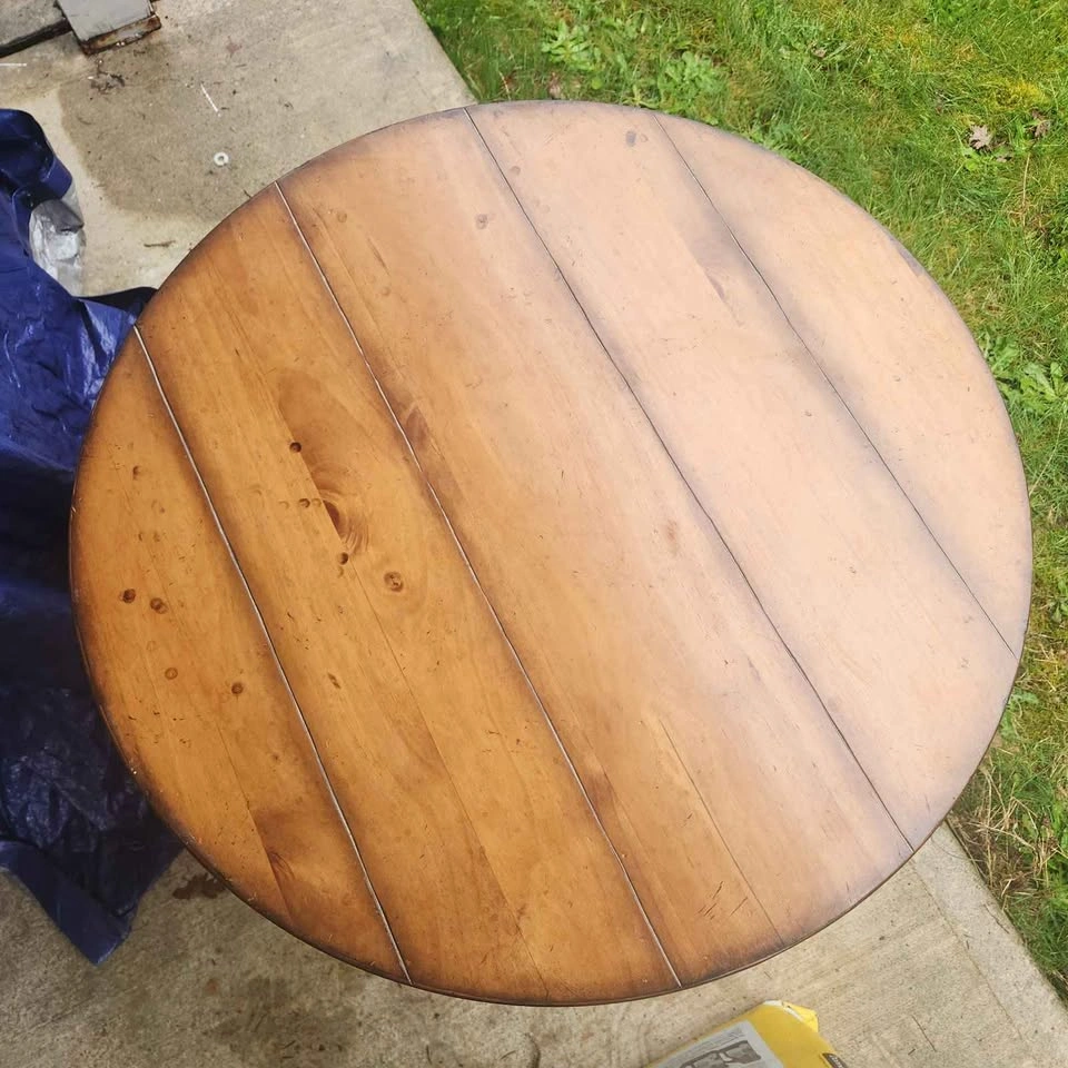 Bernhardt Round Chairside Table Wood Top Metal Base - photo 2