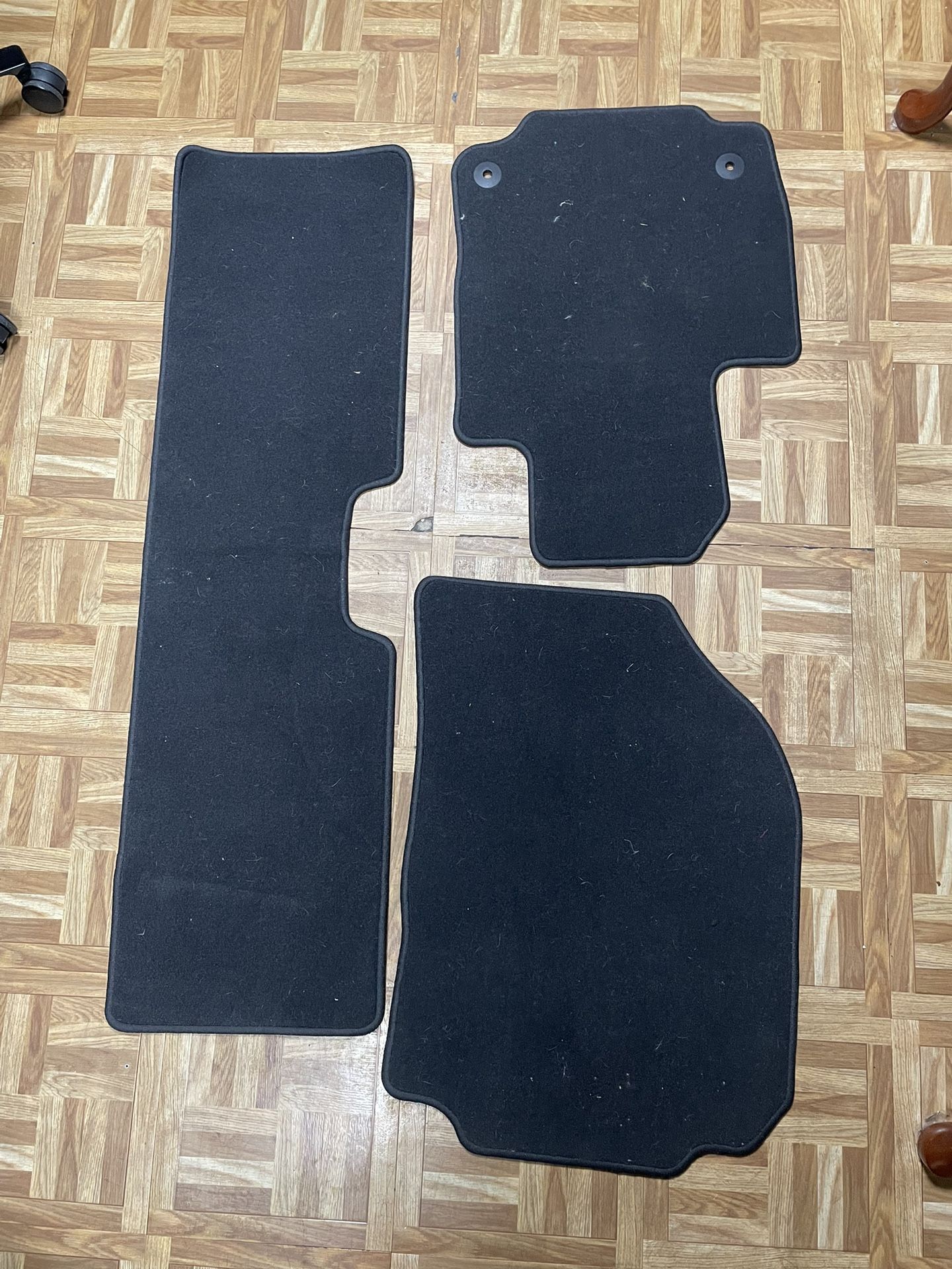 Chevy Equinox Black Floor Mats Set Brand New