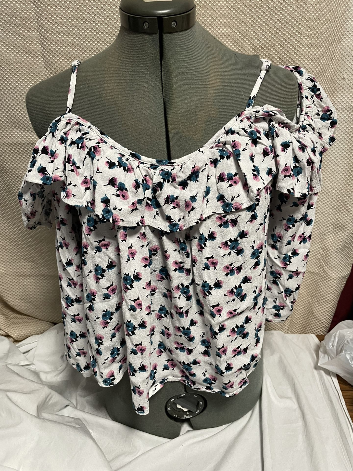 Forever 21 Floral Off The Shoulder Long Sleeve Shirt - Size L