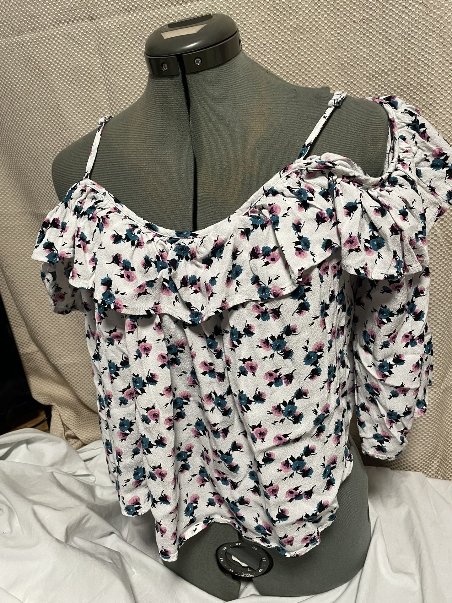 Forever 21 Floral Off The Shoulder Long Sleeve Shirt - Size L - photo 2