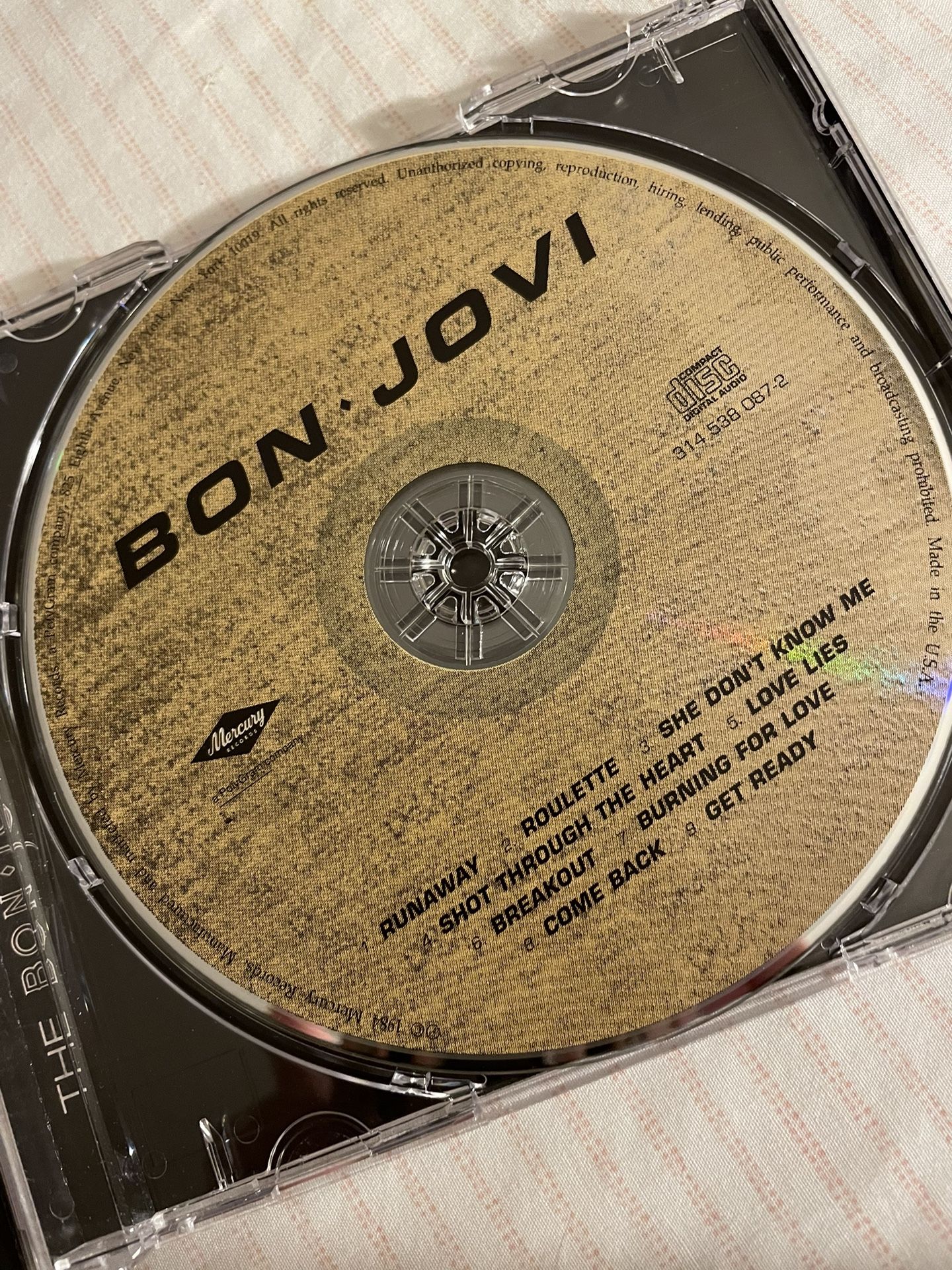 The Bon Jovi Remasters CD - photo 3