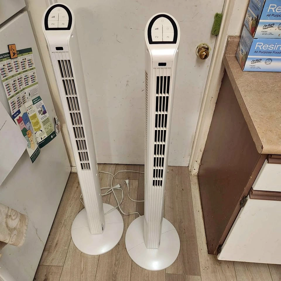 Uberhaus 46" Oscillating Tower Fans