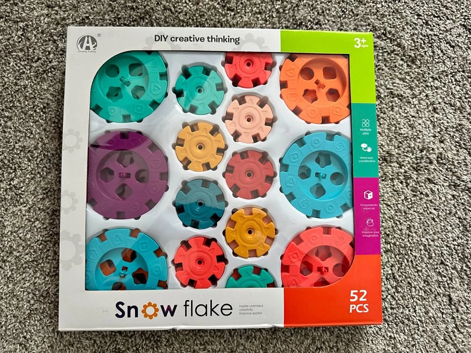 Snowflake DIY Creative Building Toy – 52 PCS | Brand New