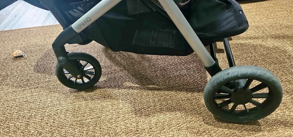 Evenflo Pivot Xpand Modular Travel System