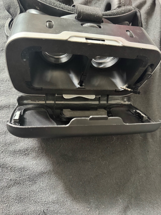 VR Shinecon 6.0 3D VR Glasses w/ Built-in Headphones - photo 4