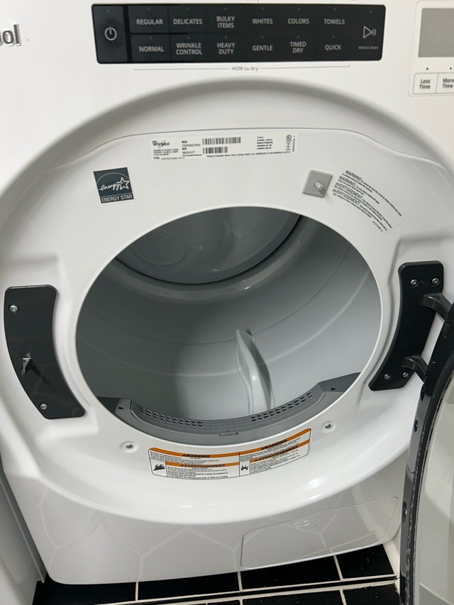Moving Sale! Front loading laundry machines (washer and dryer) - photo 2