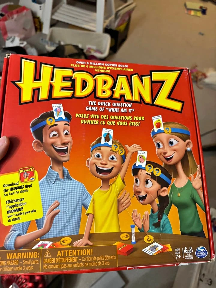 Hedbanz board game