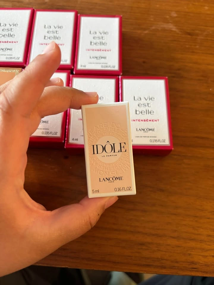 Lancôme Mini Perfume Samples - La Vie est Belle & Idôle (4-5ml) - photo 3