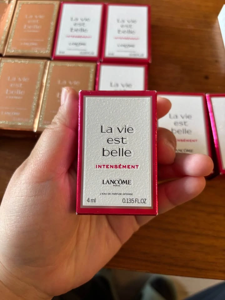 Lancôme Mini Perfume Samples - La Vie est Belle & Idôle (4-5ml) - photo 4