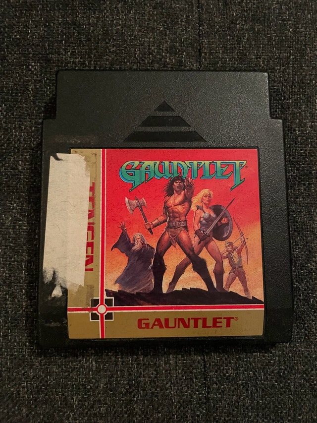 RARE - Gauntlet NES Cartridge - works perfectly